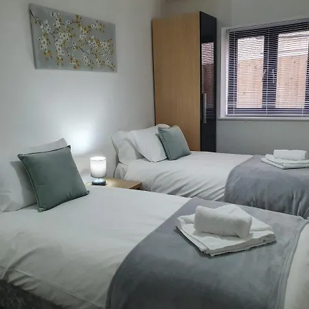 2 Bedroom In Filton By Cliftonvalley Апартаменты *