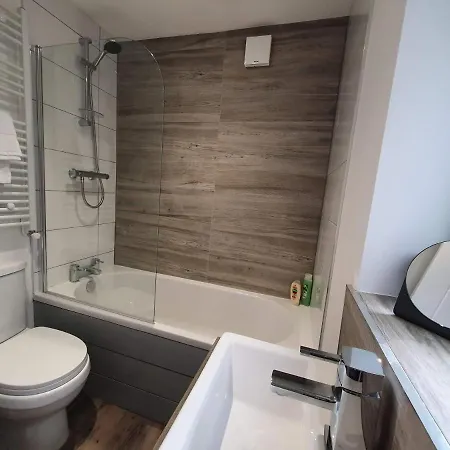 2 Bedroom In Filton By Cliftonvalley Бристоль