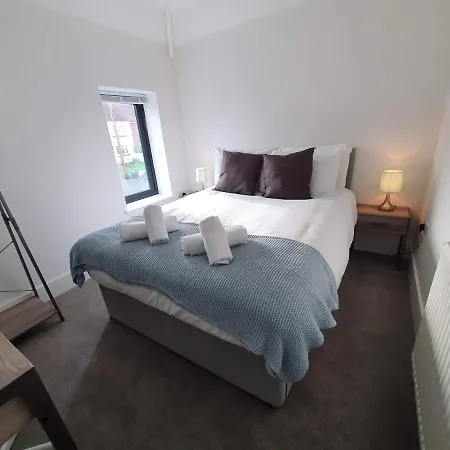2 Bedroom In Filton By Cliftonvalley