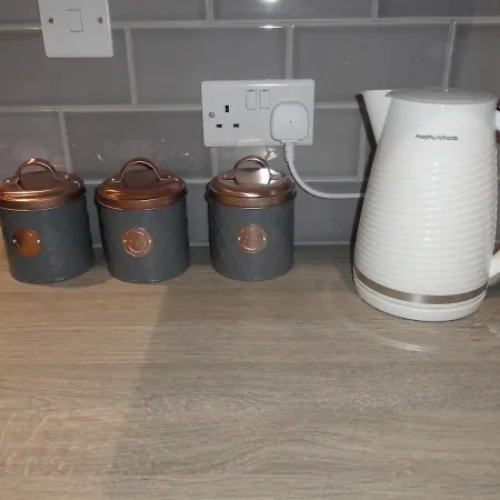 2 Bedroom In Filton By Cliftonvalley Апартаменты Бристоль